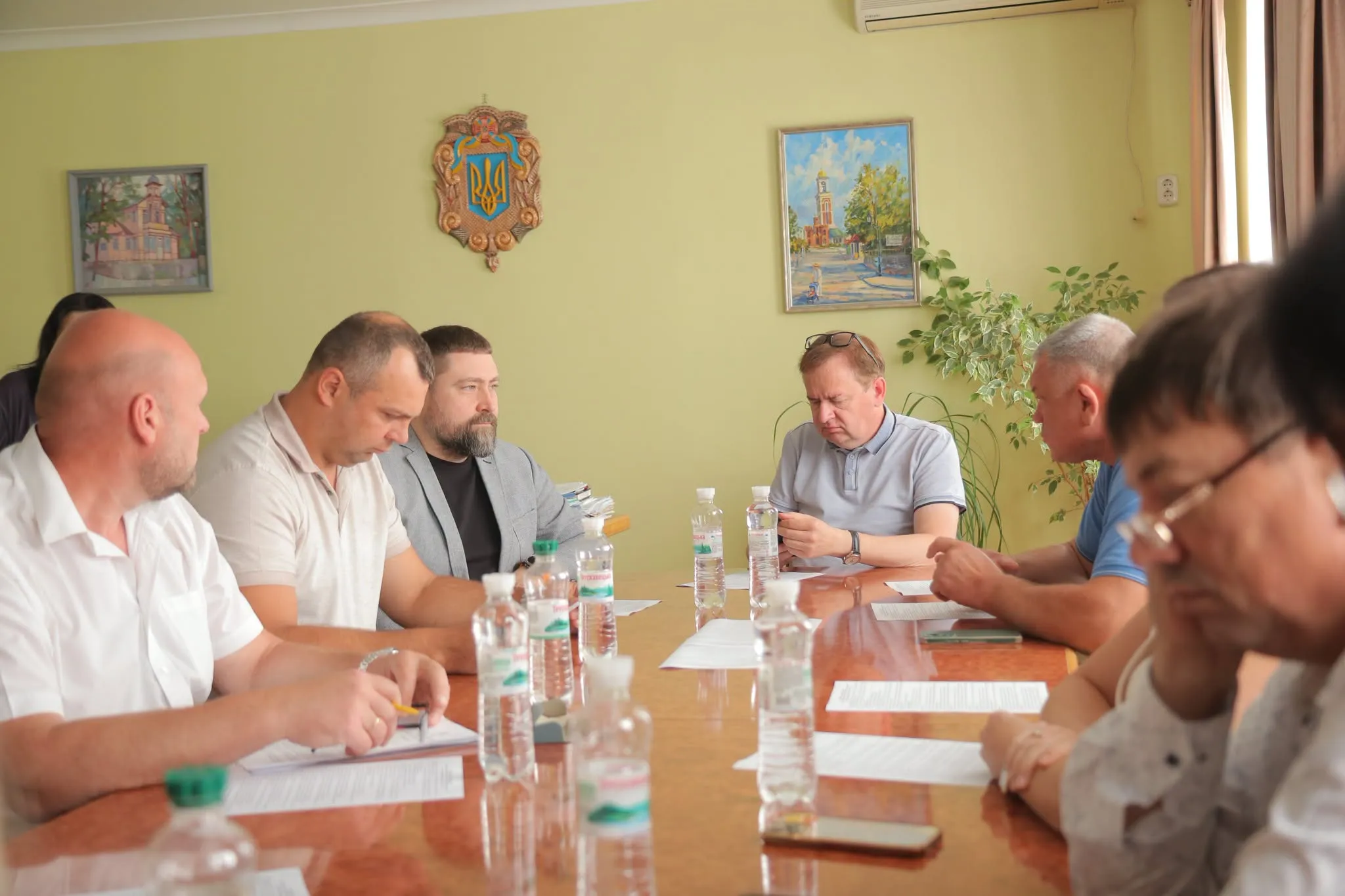 На вулиці Симоненка встановлять знаки «Зупинка заборонена»