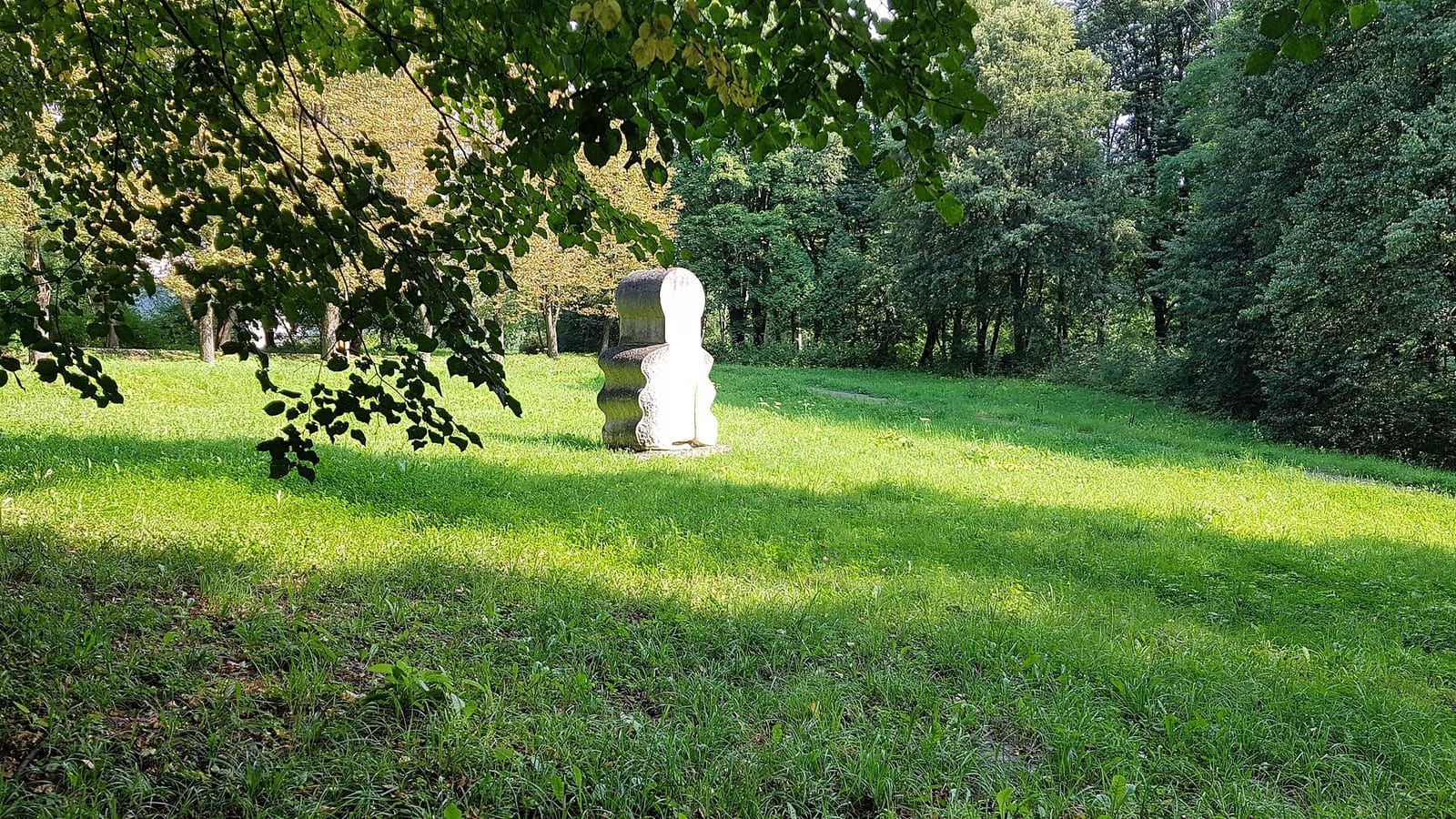Інформаційний знак у Курортному парку Трускавця